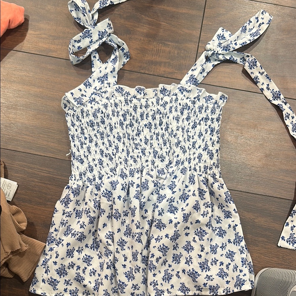 Floral Blue and White Women's Top